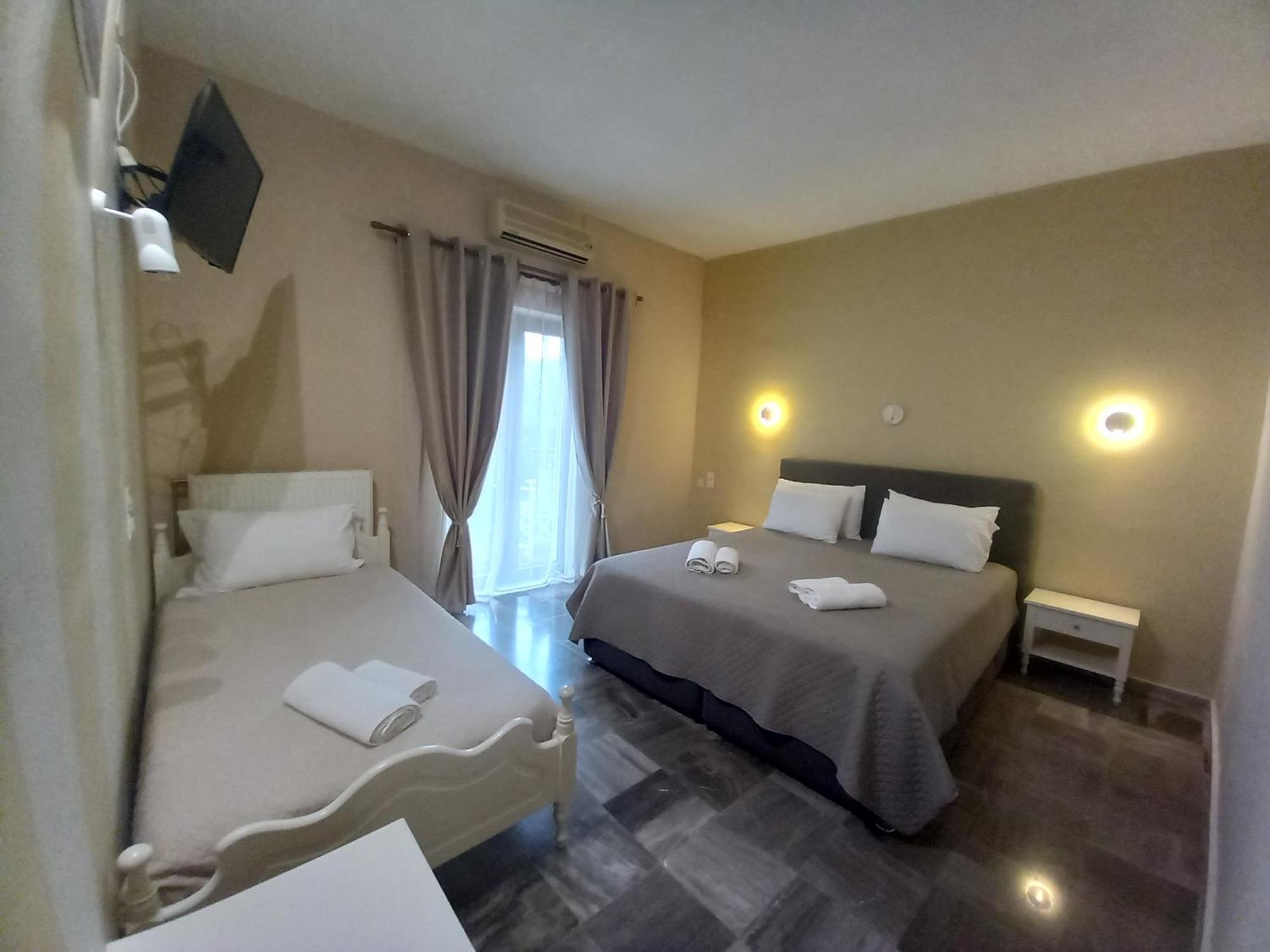 Hermes Hotel Мітімна Екстер'єр фото