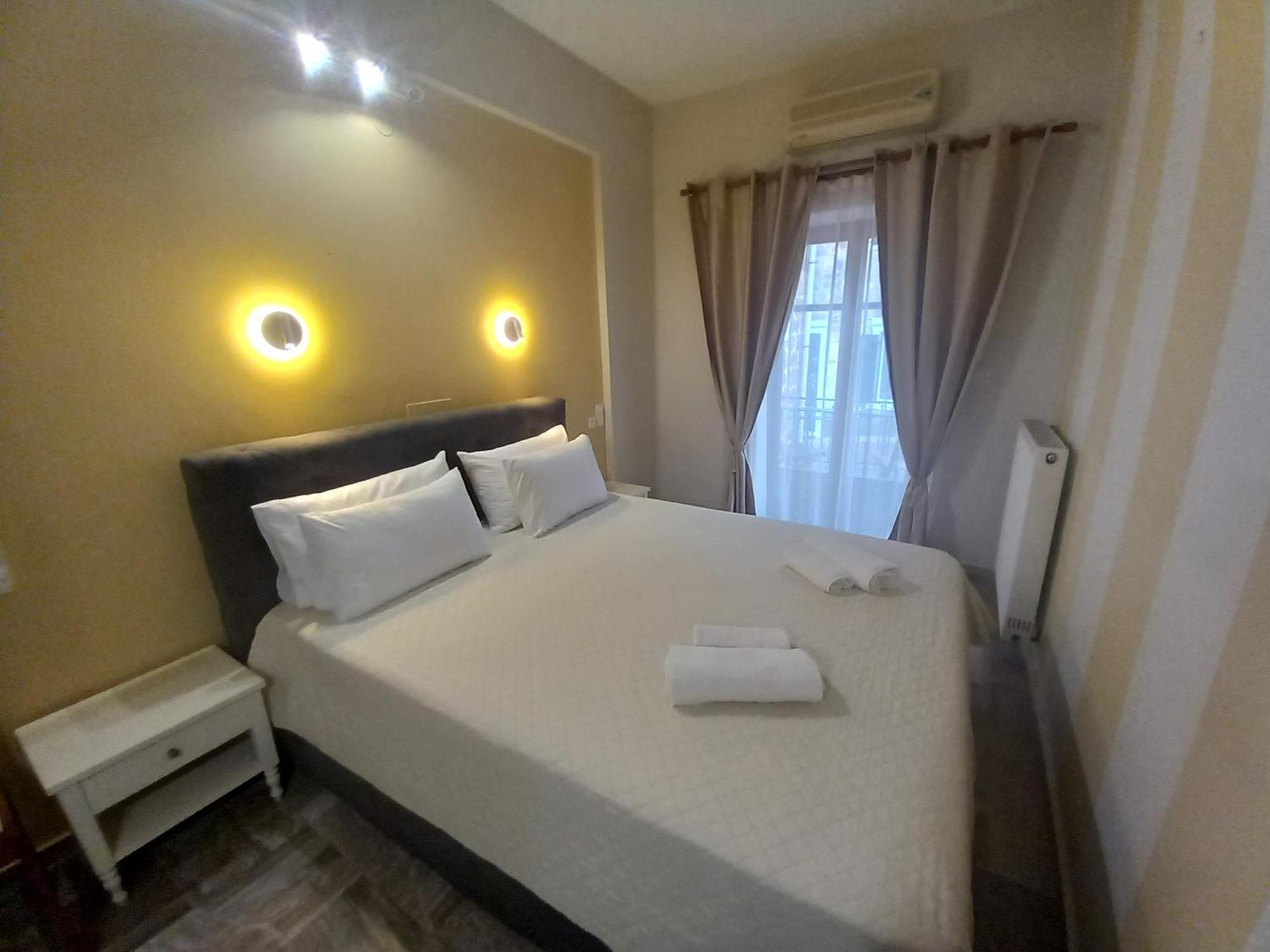 Hermes Hotel Мітімна Екстер'єр фото